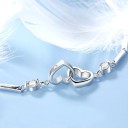 Pulsera de mujer con corazones y piedras conectadas 4