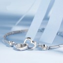 Pulsera de mujer con corazones y piedras conectadas 5