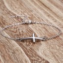 Pulsera de mujer con cruz 3