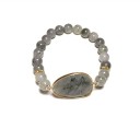 Pulsera de mujer con cuentas y piedra 1