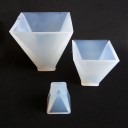 Pyramideformet silikoneform 2