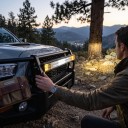 Rampă LED luminoasă dreaptă 620 W 32 inci Lungime 84,4 cm IP68 Lumină albă rece 6500 K Corp negru Cu cablaj pentru offroad și mașini de lucru 6