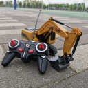RC-kaivinkone 2