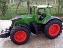 RC-traktor med hövändare 3