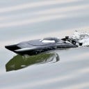 RC závodný čln 32 x 9,5 x 5,5 cm 30 km/h Vodotesný vysokorýchlostný model 25 min prevádzka 100 m dosah 2,4 GHz Lítiová batéria 7,4 V USB 2