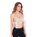 Reggiseno per l'estrazione e l'allattamento senza mani con aperture nelle coppe e ganci sulle spalline con bordo largo 9