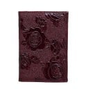 Reisehülle für Reisepass und Dokumente aus PU-Leder Glänzendes Reliefmuster von Rosen auf der gesamten Fläche Größe 14,2 x 9,8 cm Für 3