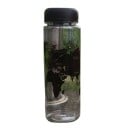 Reisfles voor drinken met print van de wereldkaart Schroefdop in de kleur van de print Doorzichtig plastic Inhoud 500 ml Afmetingen 19,5 x 6,5 2