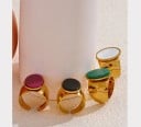 Ring Größe 7 mit ovalem, auffälligem Stein 15 × 20 mm, breite Fassung, glattes minimalistisches Design mit markantem Element 5