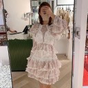 Robe à volants avec lacets 5