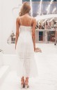 Robe d'été longue avec perforations 3