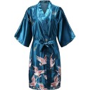 Robe de chambre pour femmes avec motif d'oiseaux Robe de chambre légère et élégante en 100 % soie avec lien à la taille Tissu doux et fluide pour le confort et la détente à la maison 13