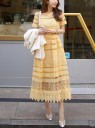 Robe en dentelle jaune 2