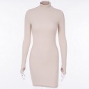 Robe en tricot avec col montant 10
