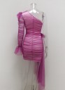 Robe en tulle à une manche 3