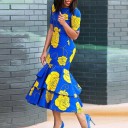 Robe fleurie avec jupe à volants 3