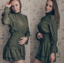 Robe mini à col roulé avec volants 3