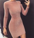 Robe mini de luxe à manches longues 1