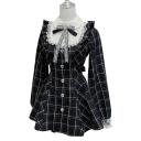 Robe noire et blanche à motif écossais Style scolaire japonais Volants en dentelle Nœud Boutons en forme de cœur Coupe rétro élégante avec col blanc 1
