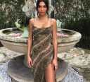 Robe transparente avec fente 4