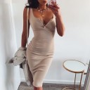 Robe unie avec des boutons 1