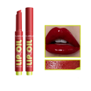 Rouge à lèvres longue tenue brillant Couleur intense Effet hydratant Fini crémeux lisse Résistant aux bavures Confortable à porter 2 g 8