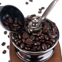 Ruční mlýnek na kávu v retro stylu s keramickým nožem Dřevěná skříňka se zásuvkou na mletou kávu Kovová miska a klika 9,5 x 9,5 x 21 cm 6