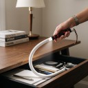 Rugalmas LED lámpa 800 lm Hajlítható test hossza 73 cm Töltés USB-C-n keresztül Három világítási mód Fehér fény Műhelybe, autóba és kempingezéshez 6