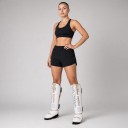 Säärisuojat ja jalkasuojat koko L Pituus 40 cm Nahkaiset harjoittelusuojat Korkeus 165–185 cm Aikuisille MMA:lle ja Muay Thaille 13