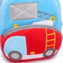 Sac à dos d'enfant bleu clair 26 x 24 x 10 cm avec motif de camion de pompier et échelle jaune, avec deux poches zippées et bretelles rouges 2