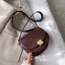 Sac à main crossbody pour femmes en forme de demi-lune Rabat avec boucle en métal de couleur dorée Large bandoulière en PU et polyester 7