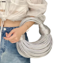 Sac à main luxueux en forme de nouille pour femmes 25 x 10 x 27 cm Liens en corde Sac élégant Cuir synthétique et polyester Accessoire stylé 14