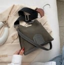 Sac à main pour femme en simili cuir à porter sur l'épaule Surface mate avec un aspect suédé Large sangle réglable Fermeture éclair 25 x 21 3