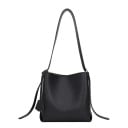 Sac à main pour femme en simili cuir Forme carrée Bandoulière large Porte-clés décoratif en forme d'étiquette Dimensions 25 x 25 x 14 cm 8