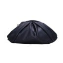 Sac à main pour femmes avec un devant froncé et une forme arrondie. À porter à la main ou à travers le corps. Cuir PU. Largeur 32 cm 2
