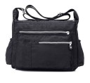 Sac pratique pour mamans à couches J2959 11