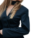 Saco elegante de mujer con cuello y rayas Saco de poliéster de un solo color Abrigo estiloso en varios colores con un patrón sutil para trabajo y eventos sociales 3