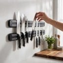 Sada 2 magnetických lišt na nože 48 cm Nástenné držáky nožov a náradia s magnetickými pásmi Plastové Čierne Do kuchyne dielne aj garáže 2
