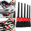Sada 5 detailingových štětců na čištění auta, délky 20,5-24 cm, šíře štětin 2-4 cm, plastová rukojeť, červená objímka, černé štětiny 8