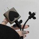 Sada silikonových doplňků na iPhone nabíječku srdce Ochrana kabelu Nabíjecí kryt Přepěťová ochrana Nabíjecí lanko Černý design 3