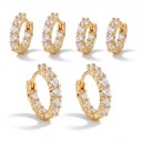 Sæt af ringeøreringe 3 par 1,3 1,5 og 1,6 cm Huggie ringe med en række store zirkoner Til loben og piercing i brusk 1
