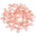 Sæt med 50 satin hårsløjfer 4 x 3,5 cm Farverige små sløjfer Elegant hårpynt Blød glans Håndlavet Kreativ kreation 24