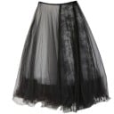 Saia longa de tule para senhora na cor preta com saia clara Painel de renda com padrão floral Volão na bainha inferior Para uso casual 1