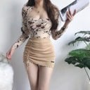 Saia mini feminina canelada com cintura alta Corte justo Pregueado lateral com cordão ajustável Bainha ondulada em algodão e spandex 6