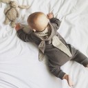 Salopetă pentru bebeluși cu urechi de iepure - Gri 3