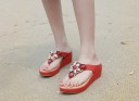 Sandales de plage pour femmes avec des pierres 4