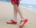 Sandales de plage pour femmes avec des pierres 5