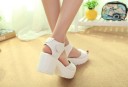 Sandales élégantes pour femmes à velcro 3