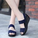 Sandali da donna casual con piattaforma 5