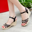 Sandalias de cuña para mujer 5